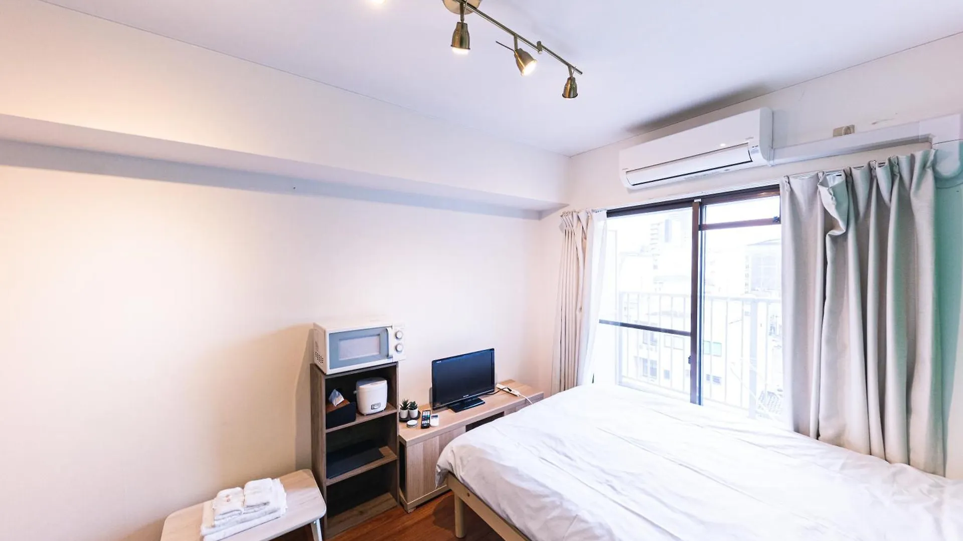 Apartamento 702 道頓堀側のお部屋 中心地へのアクセス抜群 ダブルベッド1台 お布団1枚 Osaka 0*,