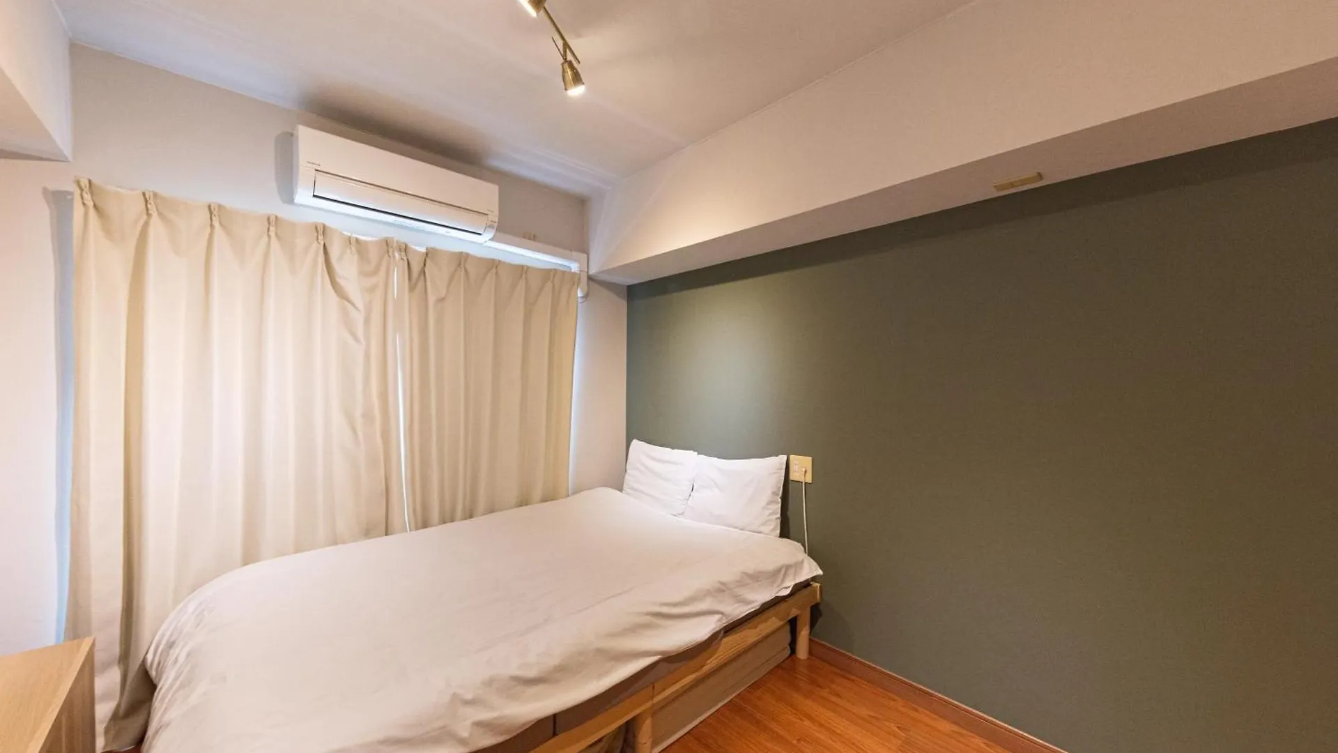 Apartamento 702 道頓堀側のお部屋 中心地へのアクセス抜群 ダブルベッド1台 お布団1枚 Osaka Japón